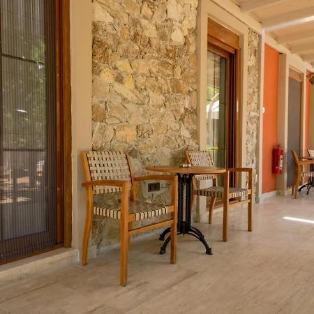 Hotel Zuemruet Boutique *