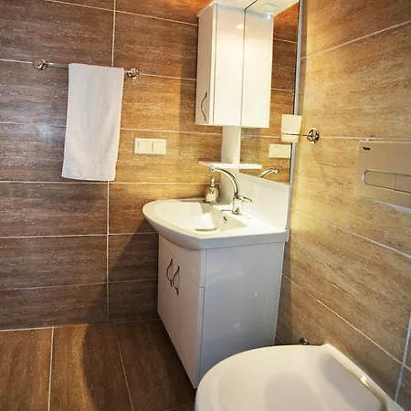 Hotel Zuemruet Boutique *